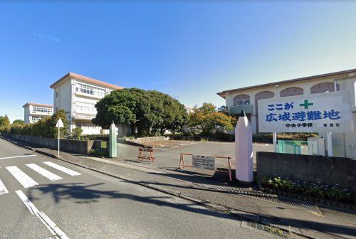 吉田町立中央小学校の画像