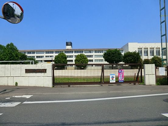 狭山市立　入間野中学校の画像