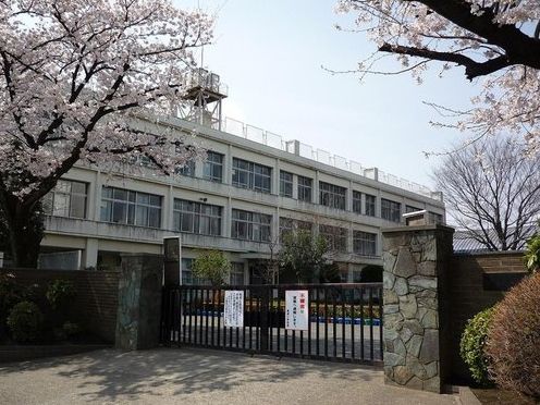 入間市立　黒須小学校の画像