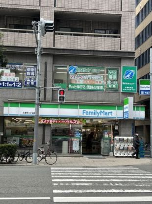 ファミリーマート 瓦屋町二丁目店の画像