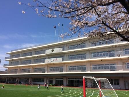 足立区立鹿浜五色桜小学校の画像