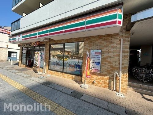 セブンイレブン泉佐野日根野駅前店の画像