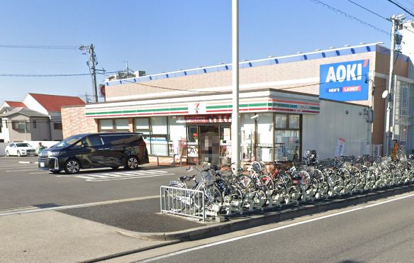 セブンイレブン 名古屋徳重店の画像