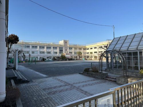 江戸川区立鹿骨小学校の画像