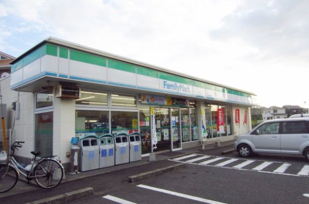 ファミリーマート 鳥取南店の画像