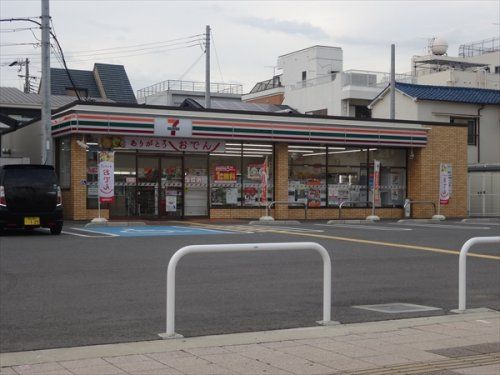 セブンイレブン 和歌山山吹丁店の画像