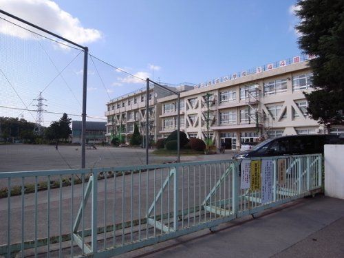 所沢市立西富小学校の画像