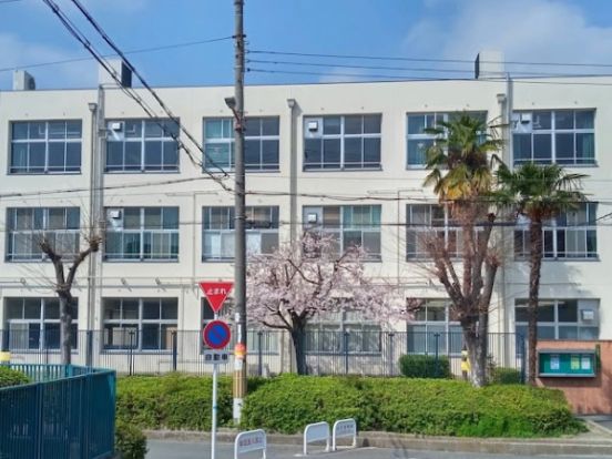 大阪市立淡路中学校の画像