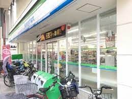 ファミリーマート 十条仲原一丁目店の画像