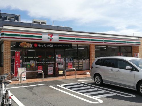 セブンイレブン 豊島巣鴨新田店の画像