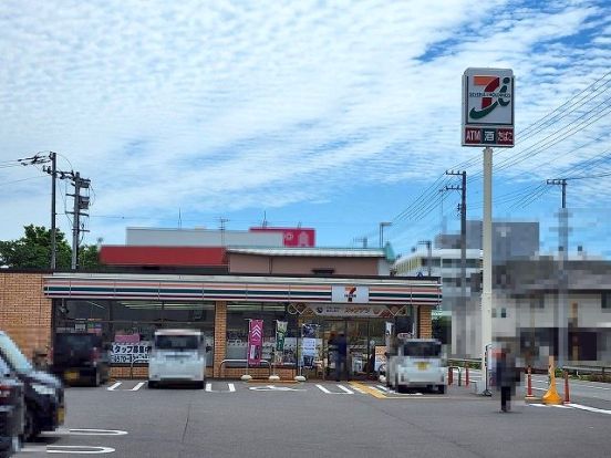 セブンイレブン南国篠原店の画像