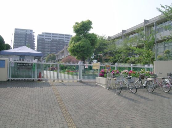 豊中市立 東丘小学校の画像