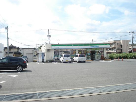 ファミリーマート 福山春日町店の画像