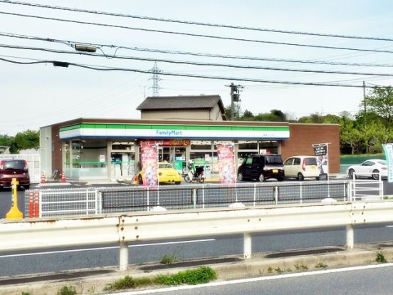 ファミリーマート 福山東インター店の画像