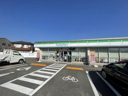 ファミリーマート 法花大谷町店の画像