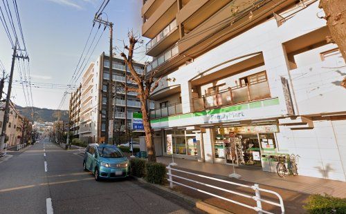ファミリーマート 東灘本庄町店の画像