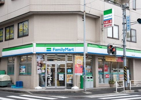 ファミリーマート 神大入口店の画像