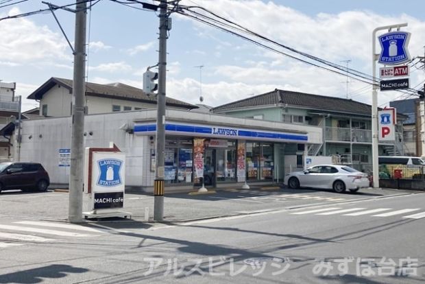 ローソン 富士見水谷店の画像