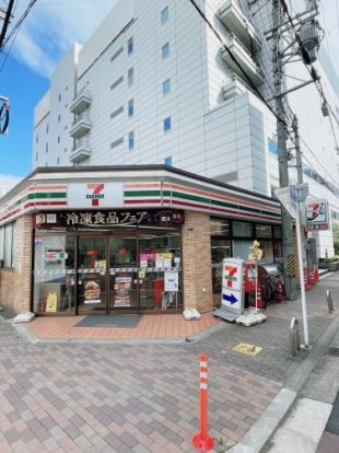 セブンイレブン 名古屋今池駅北店の画像