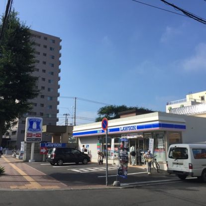 ローソン 札幌ひばりが丘駅前店の画像