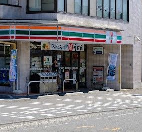 セブンイレブン 横浜坂本町店の画像