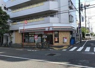 セブン-イレブン 馬事公苑店の画像