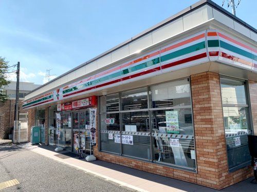 セブンイレブン十日市場西店の画像