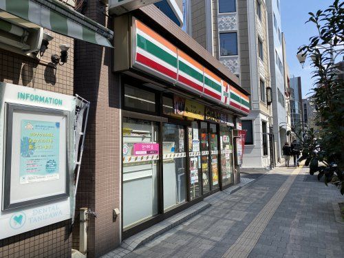 セブンイレブン 新宿西早稲田3丁目店の画像