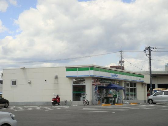 ファミリーマート 駅家万能倉店の画像