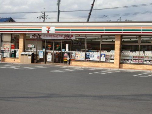 セブンイレブン 福山駅家町江良店の画像