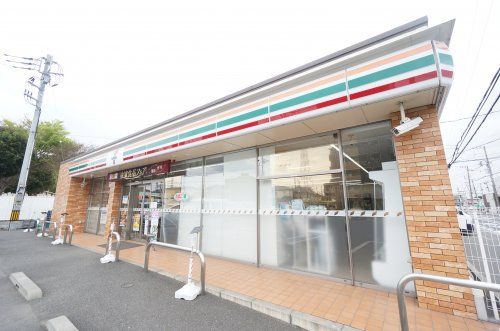 セブンイレブン 千葉桜木町店の画像