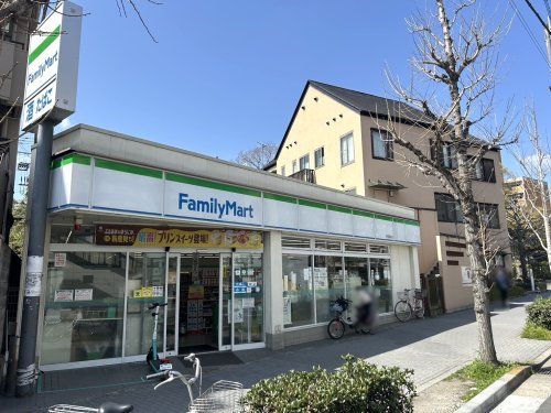 ファミリーマート 中西高野店の画像