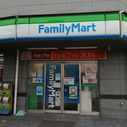 ファミリーマート 西成区役所前店の画像