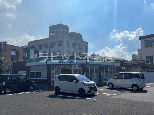 ファミリーマート 蔵原店の画像