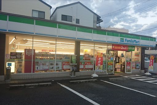 ファミリーマート あびこ駅西店の画像