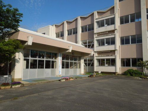 八頭町立郡家西小学校の画像