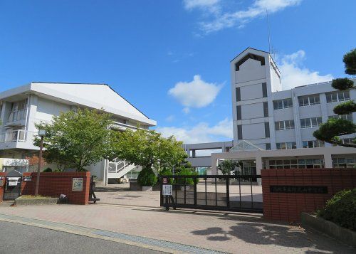 高槻市立阿武山中学校の画像