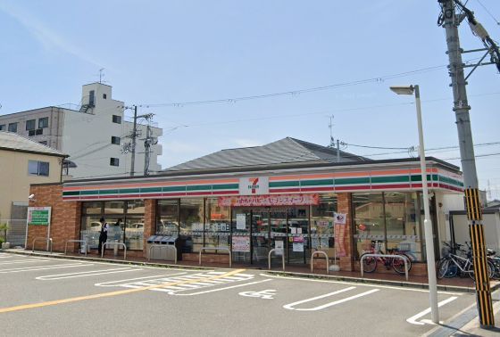 セブンイレブン 大阪住道矢田8丁目店の画像