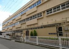 東大阪市立布施小学校の画像