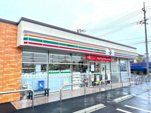 セブンイレブン 彦根八坂町店の画像