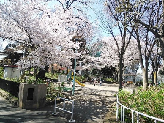 文京区立白山公園の画像