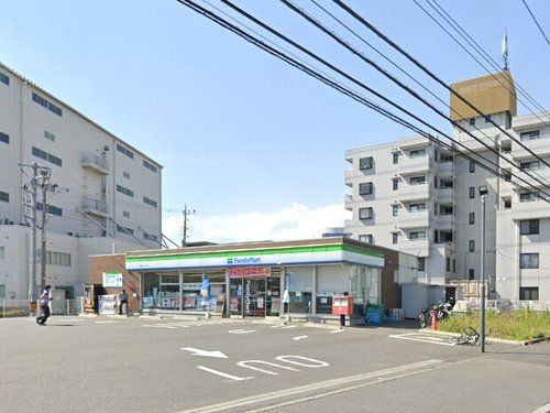 ファミリーマート厚木インター店の画像