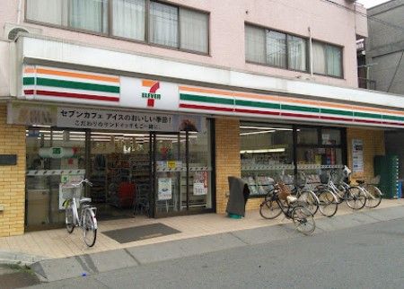 セブンイレブン 川崎小田店の画像