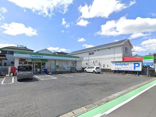 ファミリーマート綾瀬上土棚店の画像