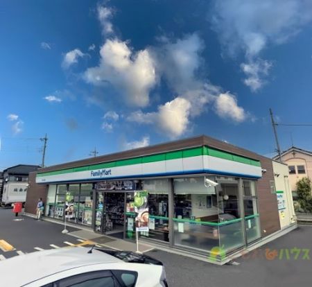 ファミリーマート 桶川上日出谷店の画像