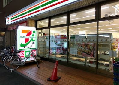 セブンイレブン 高槻芥川1丁目店の画像