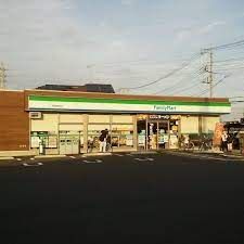 ファミリーマート 草加新里町店の画像