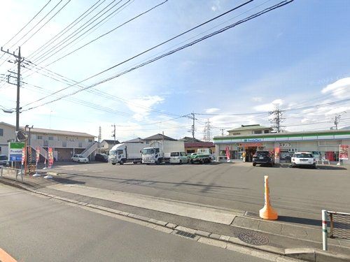 ファミリーマート伊勢原下落合店の画像