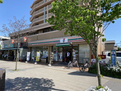 セブンイレブン　日ノ出町店の画像