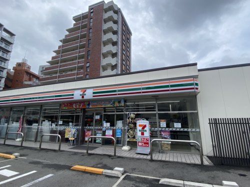 セブンイレブン 博多千代1丁目店の画像